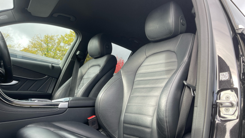 Mercedes-Benz GLC 300d 4Matic AMG Line Premium 5dr 9G-Tronic Diesel Estate